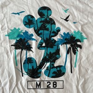 🆕 Neff Disney Mickey Mouse T-shirt.